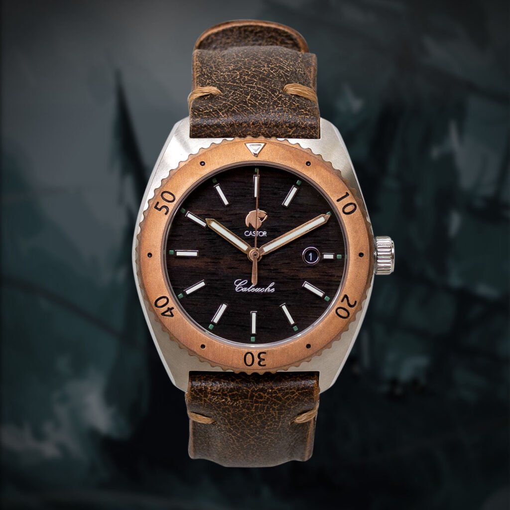 Reloj Castor metal madera Caleuche